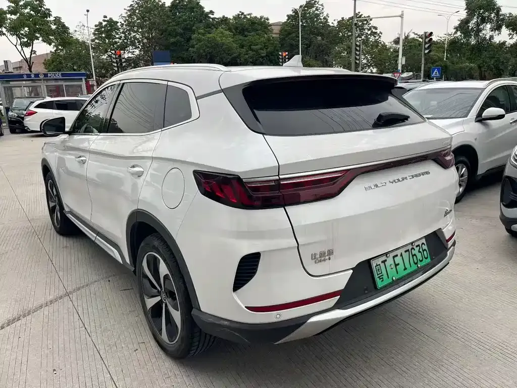 BYD PLUS New Energy — фото 9