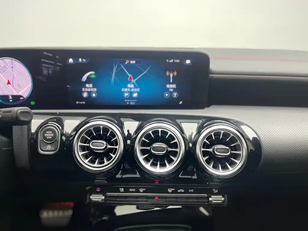 Mercedes-Benz CLA (Import) — фото 10