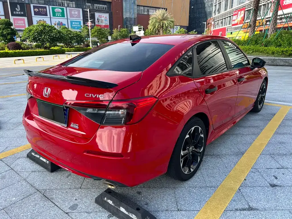 Honda Civic — фото 8