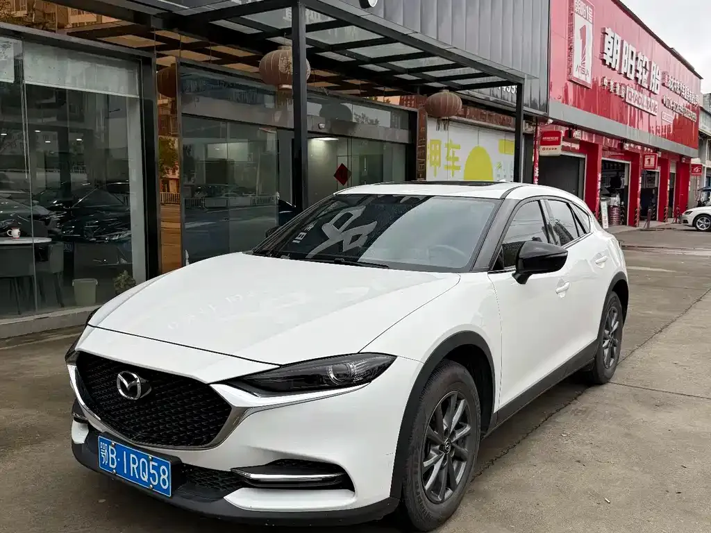 Mazda CX-4 — фото 1