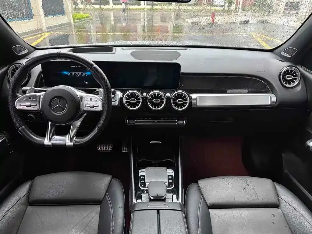 Mercedes-Benz GLB AMG — фото 4