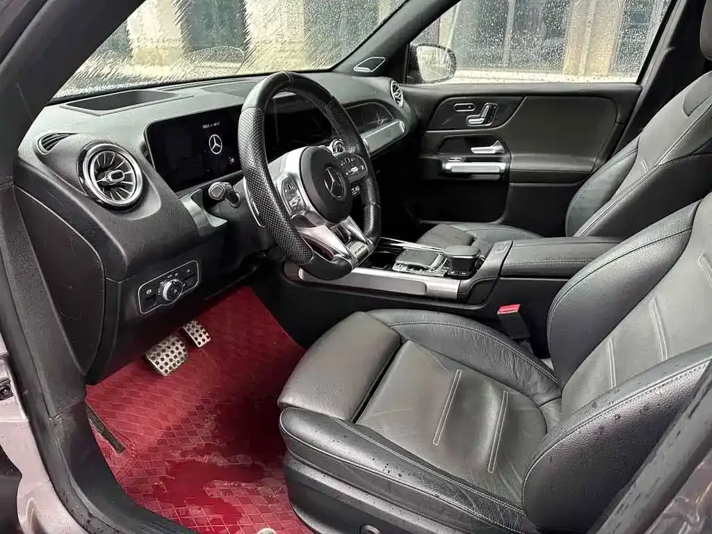 Mercedes-Benz GLB AMG — фото 7