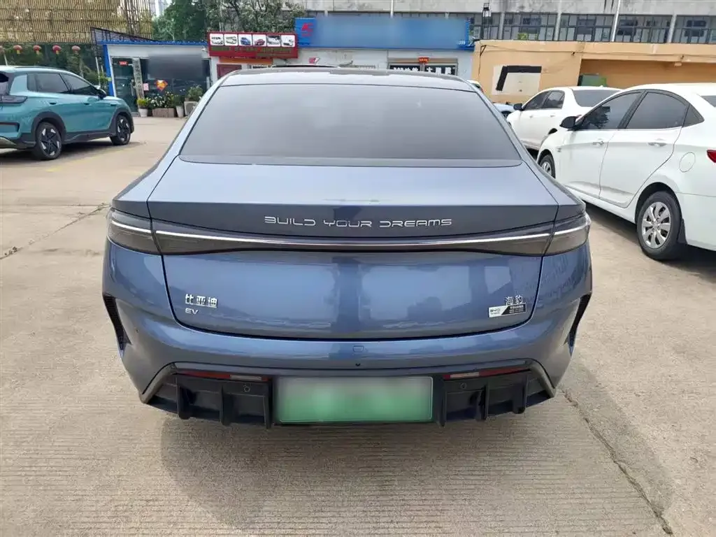 BYD Seal — фото 4