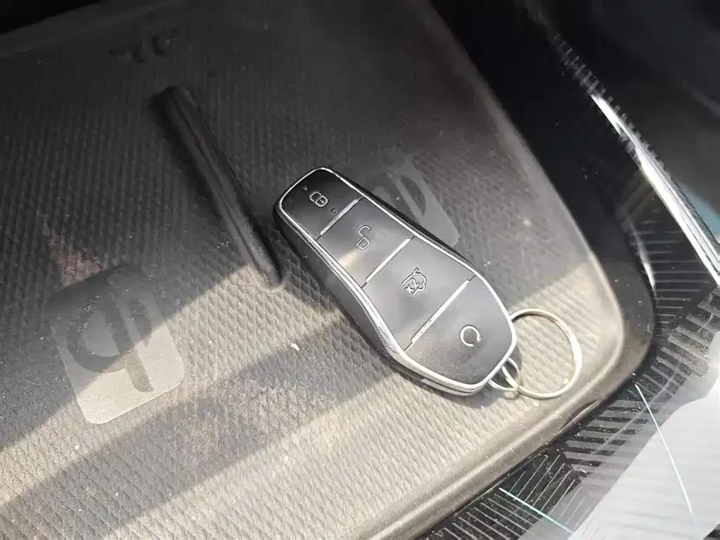 BYD Seal — фото 7
