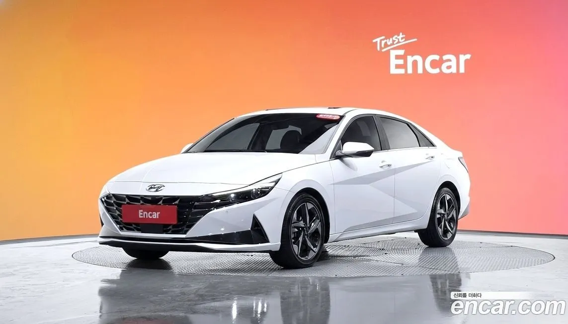 Hyundai AVANTE — фото 1