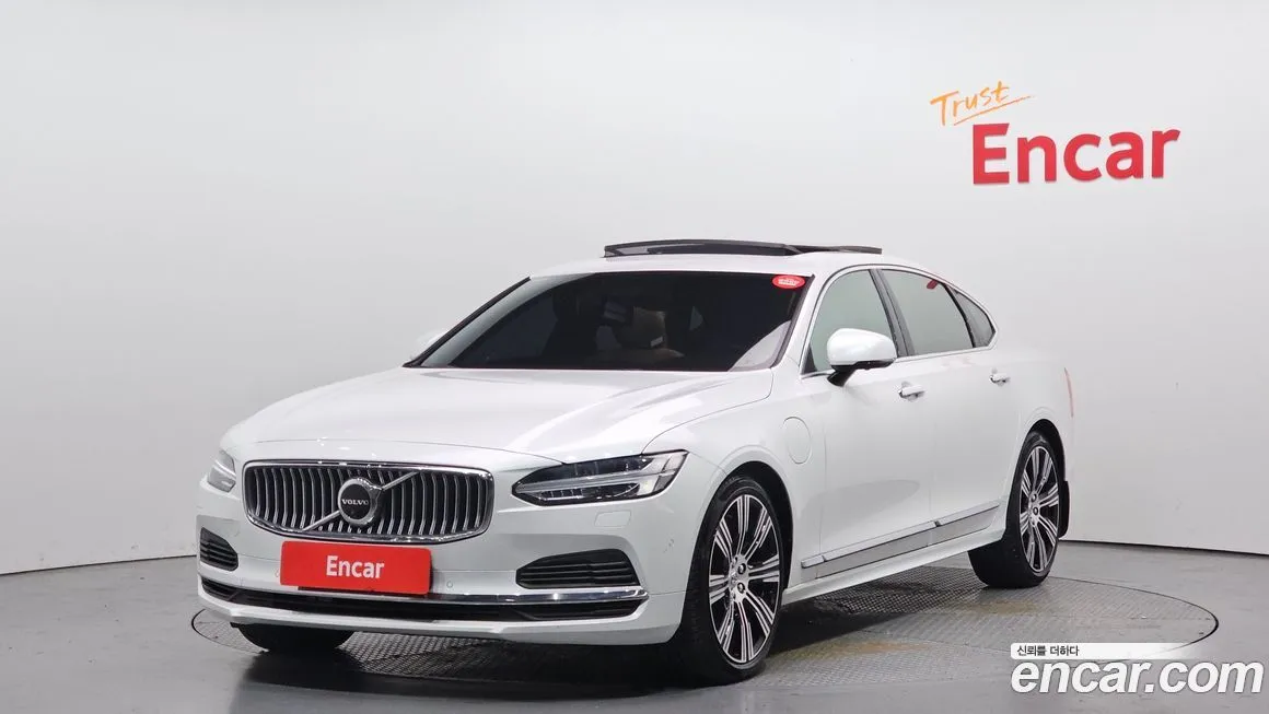 Volvo S90 — фото 1