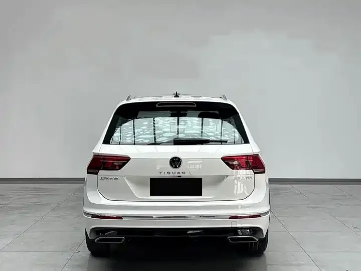 Volkswagen Tiguan L — фото 4