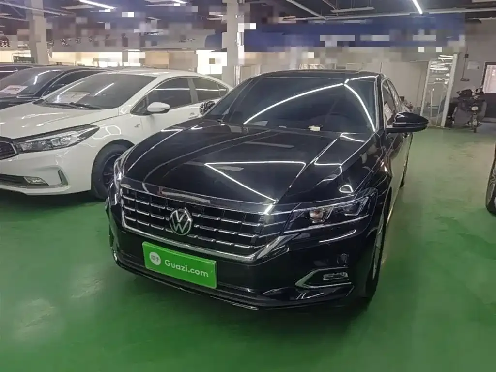 Volkswagen Passat — фото 1