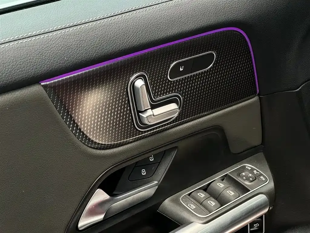 Mercedes-Benz EQA — фото 7