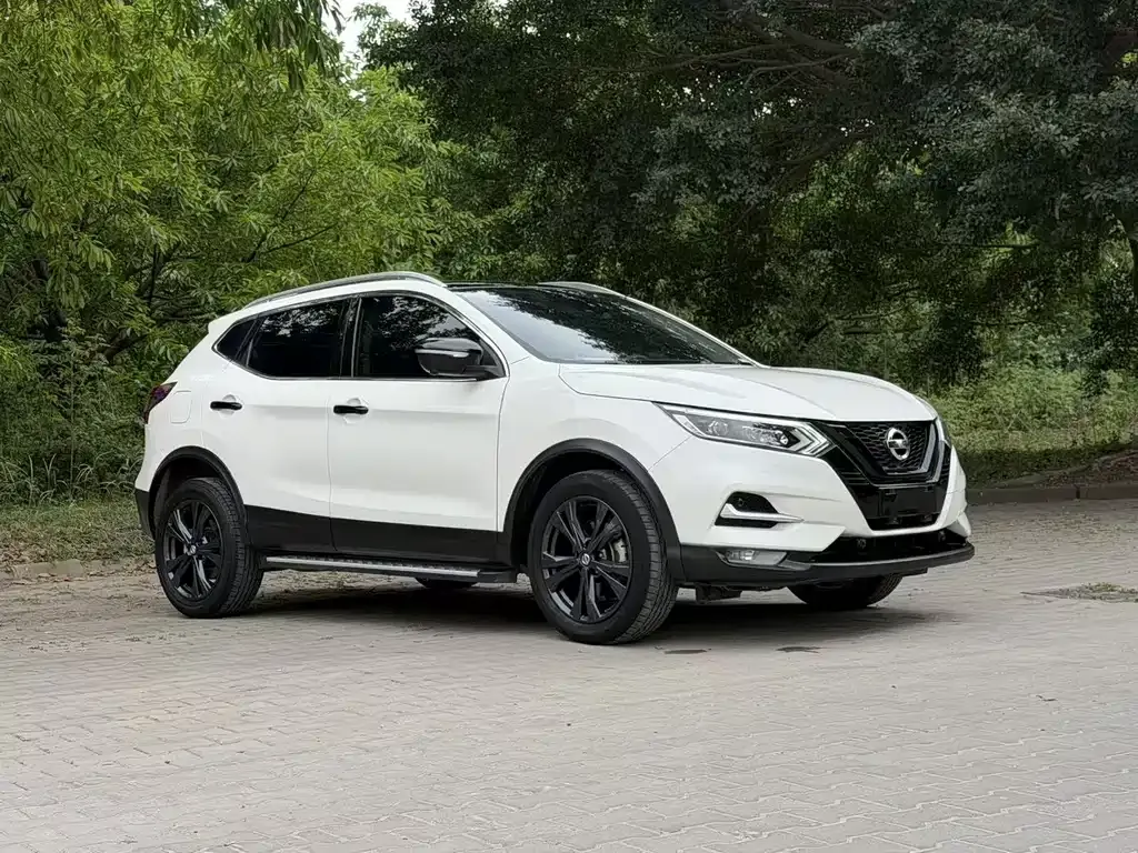 Nissan Qashqai — фото 9
