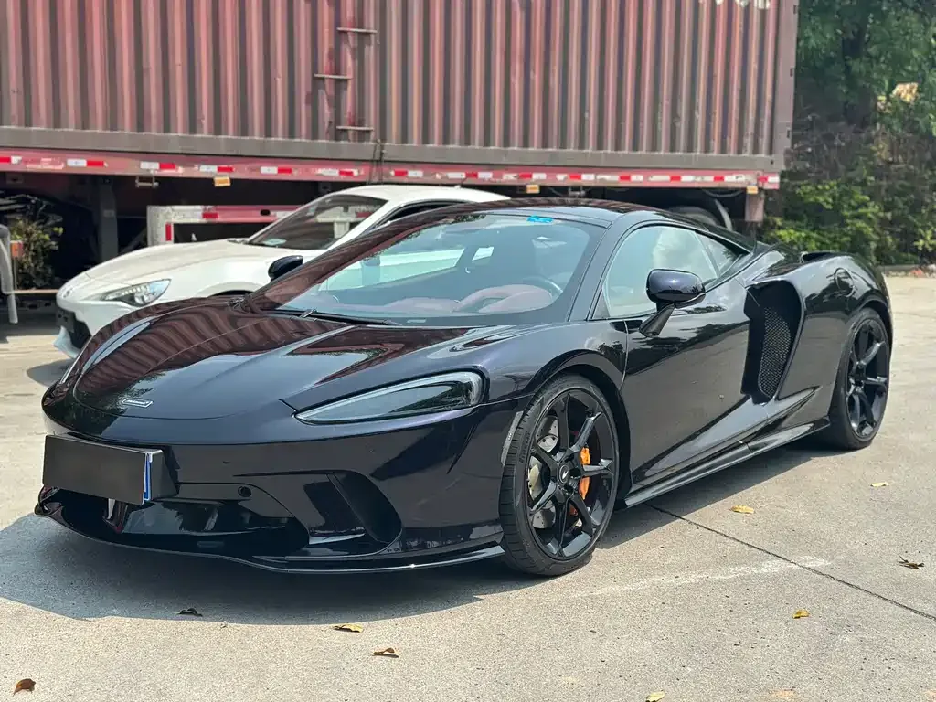 McLaren GT — фото 1