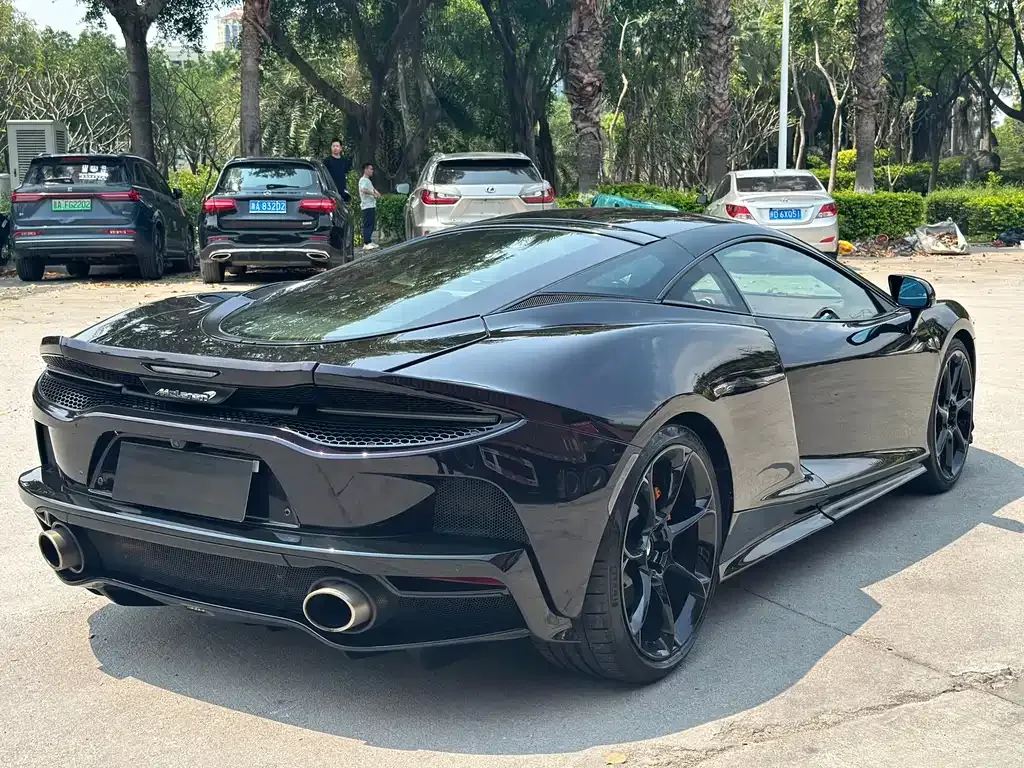 McLaren GT — фото 10
