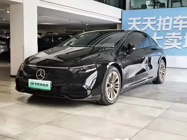 Mercedes-Benz EQS — фото 1