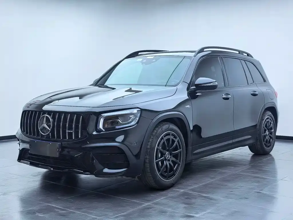 Mercedes-Benz GLB AMG — фото 1