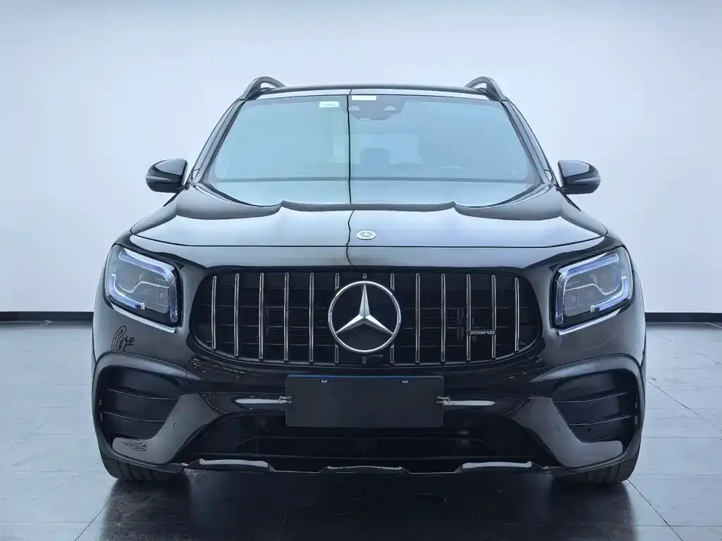 Mercedes-Benz GLB AMG — фото 2