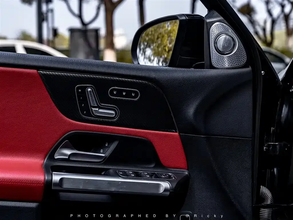 Mercedes-Benz GLB AMG — фото 2