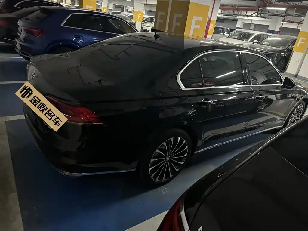 Volkswagen Phideon — фото 5