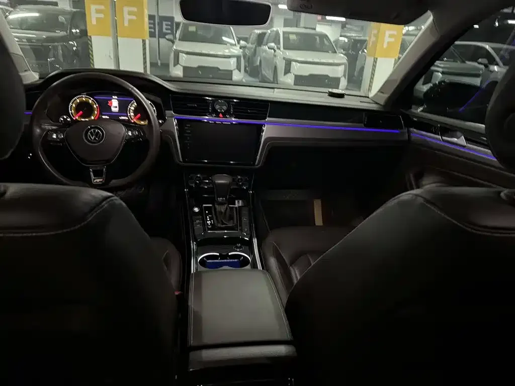 Volkswagen Phideon — фото 3