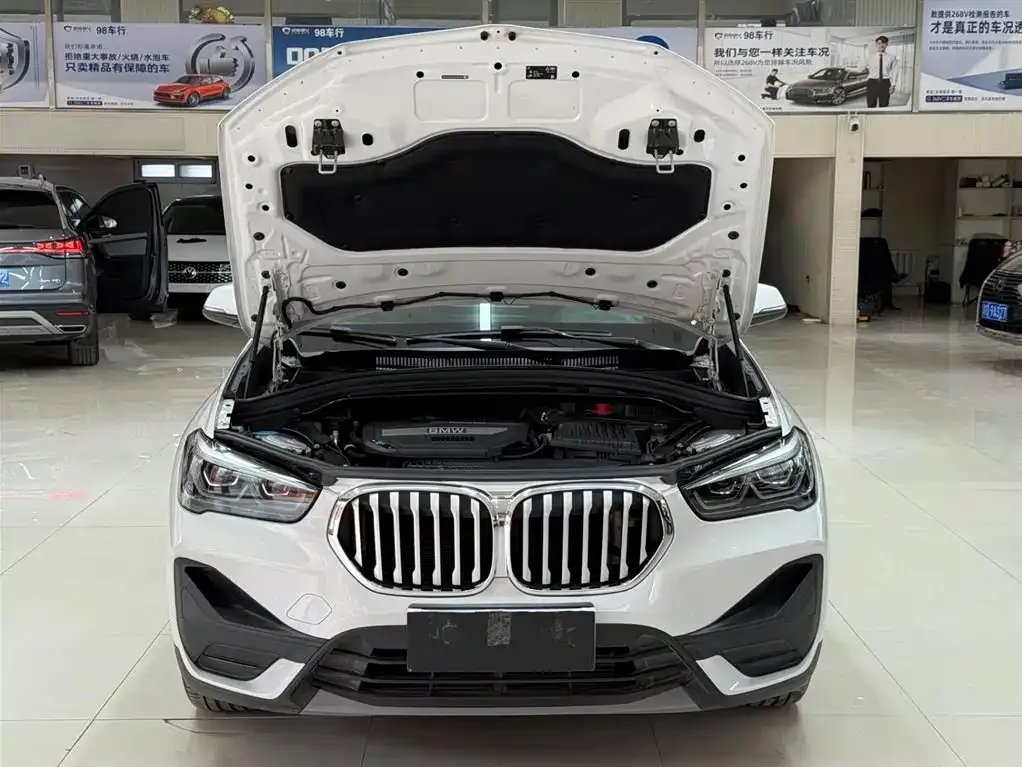 BMW X1 — фото 2