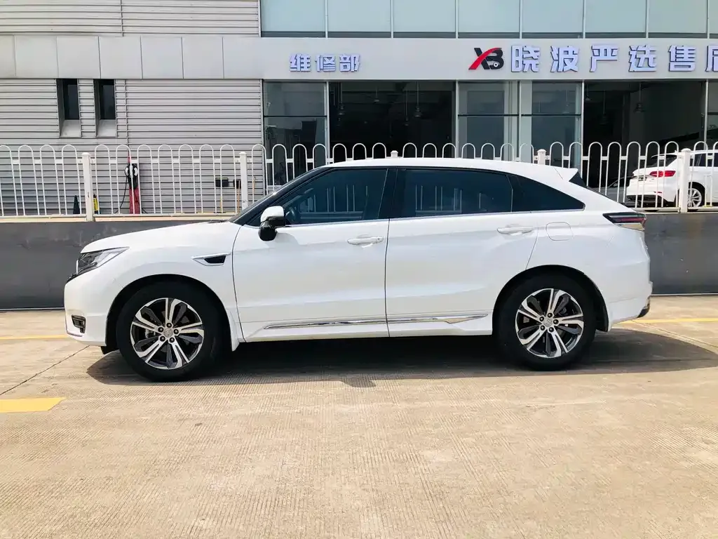 Honda UR-V — фото 10