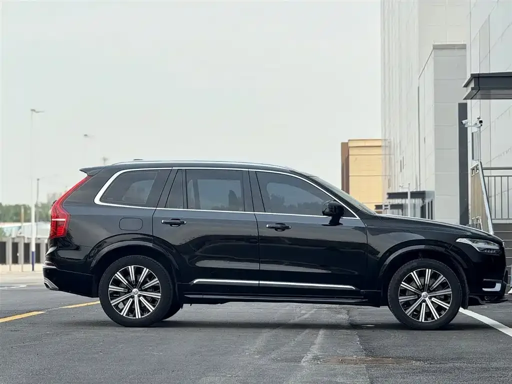Volvo XC90 — фото 4