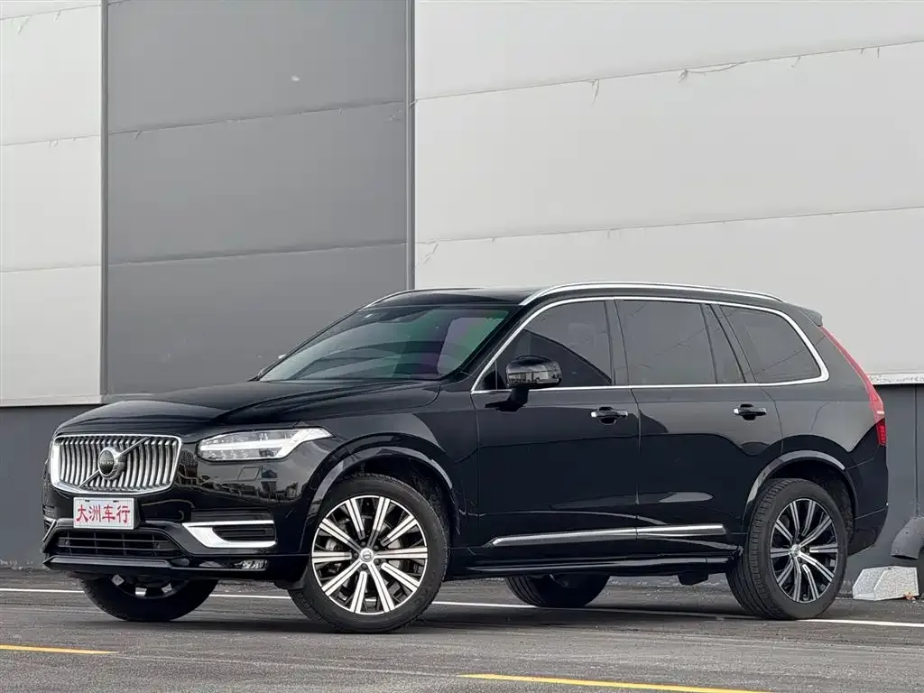 Volvo XC90 — фото 8
