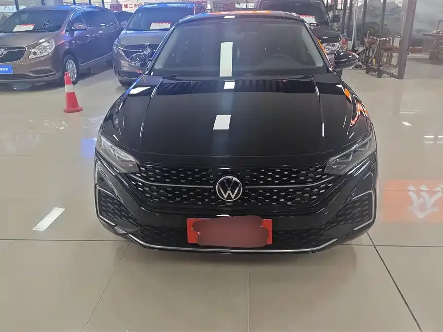 Volkswagen Passat — фото 4