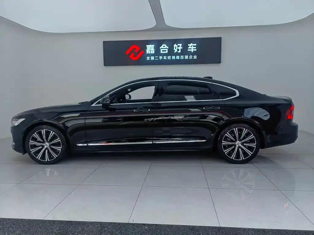 Volvo S90 — фото 7