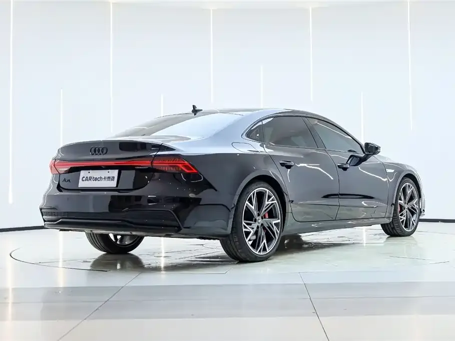 Audi A7L — фото 4