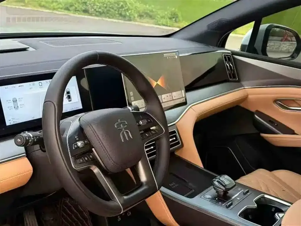 BYD L DM-i — фото 3