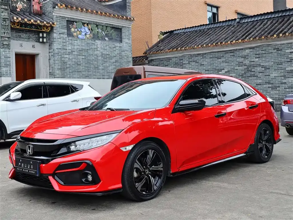 Honda Civic — фото 1