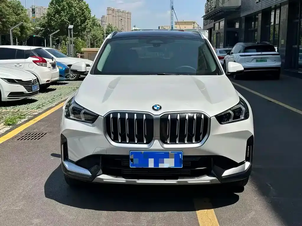 BMW X1 — фото 3