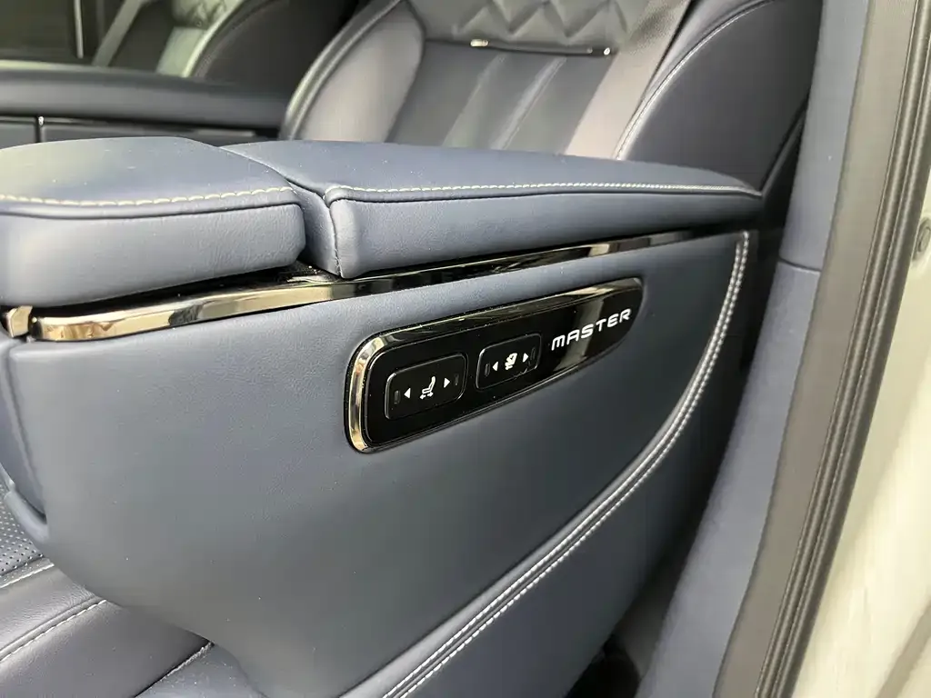 GAC Motor Trumpchi M8 — фото 5