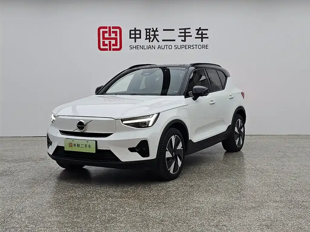 Volvo XC40 NEV — фото 1
