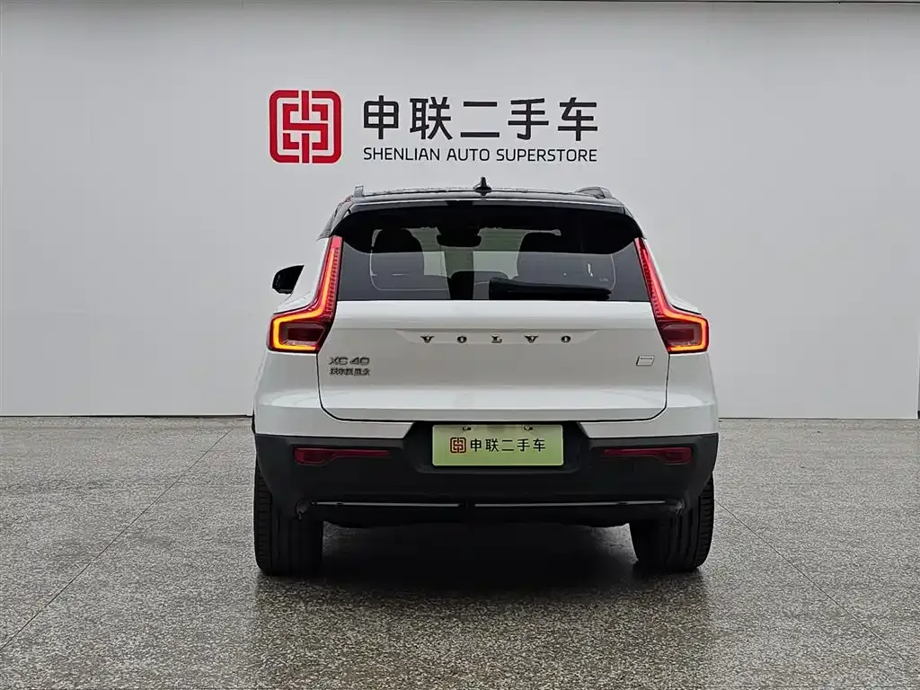 Volvo XC40 NEV — фото 7