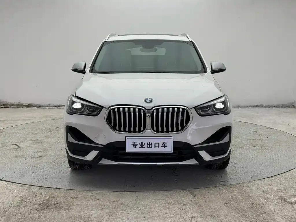BMW X1 — фото 4