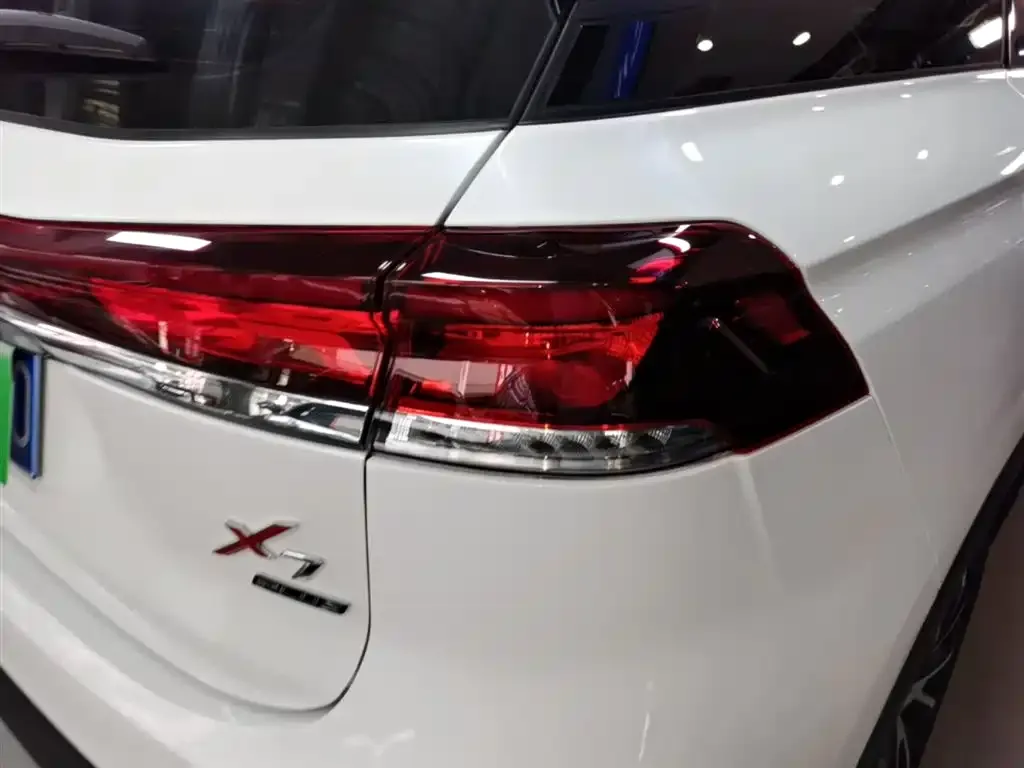 Changan X7 PLUS — фото 2