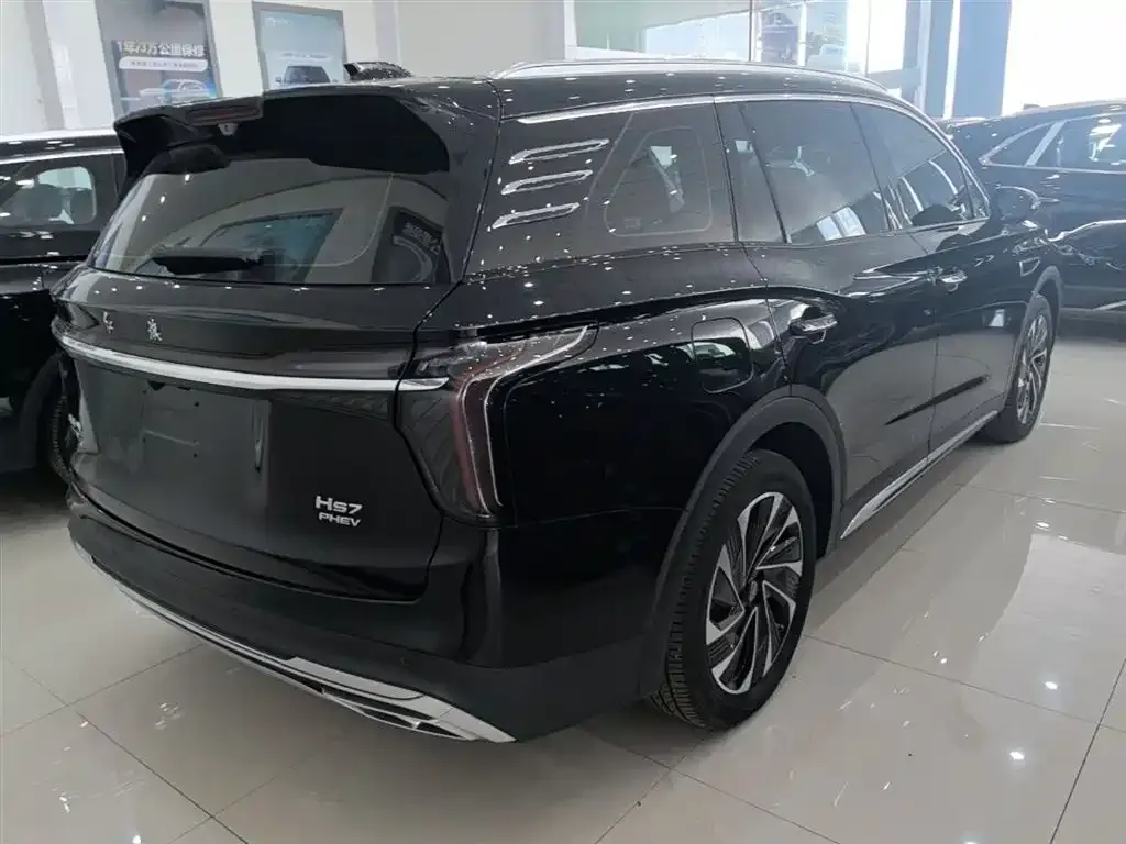 Hongqi HS7 PHEV — фото 4