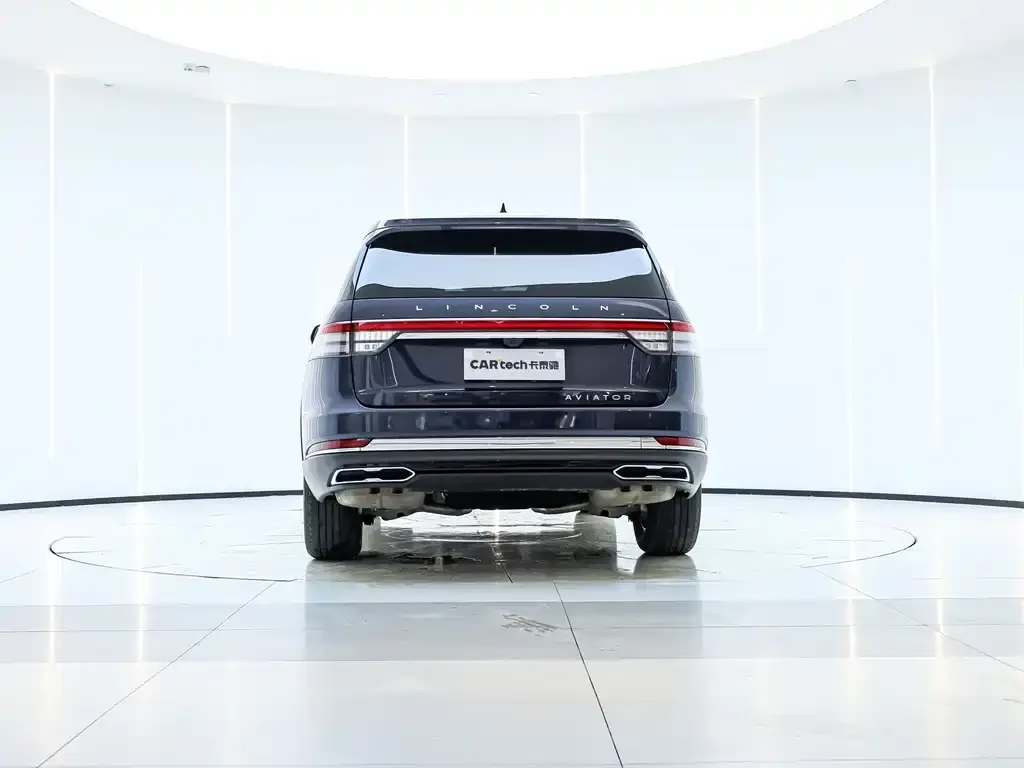 Lincoln Aviator — фото 2