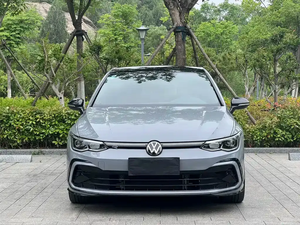 Volkswagen Golf — фото 9