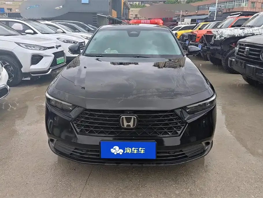 Honda Accord — фото 9