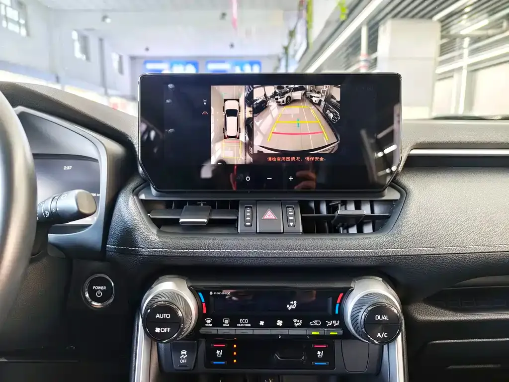 Toyota Wildlander — фото 4