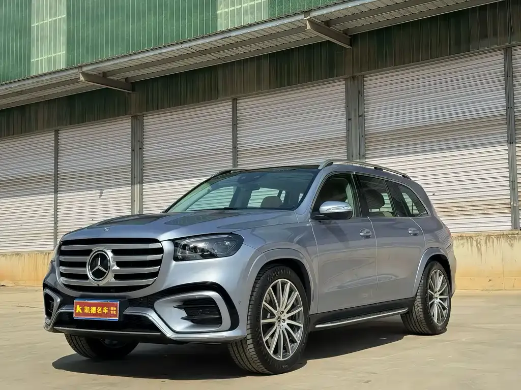 Mercedes-Benz GLS — фото 1