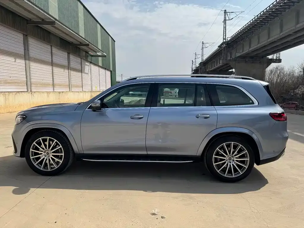 Mercedes-Benz GLS — фото 7