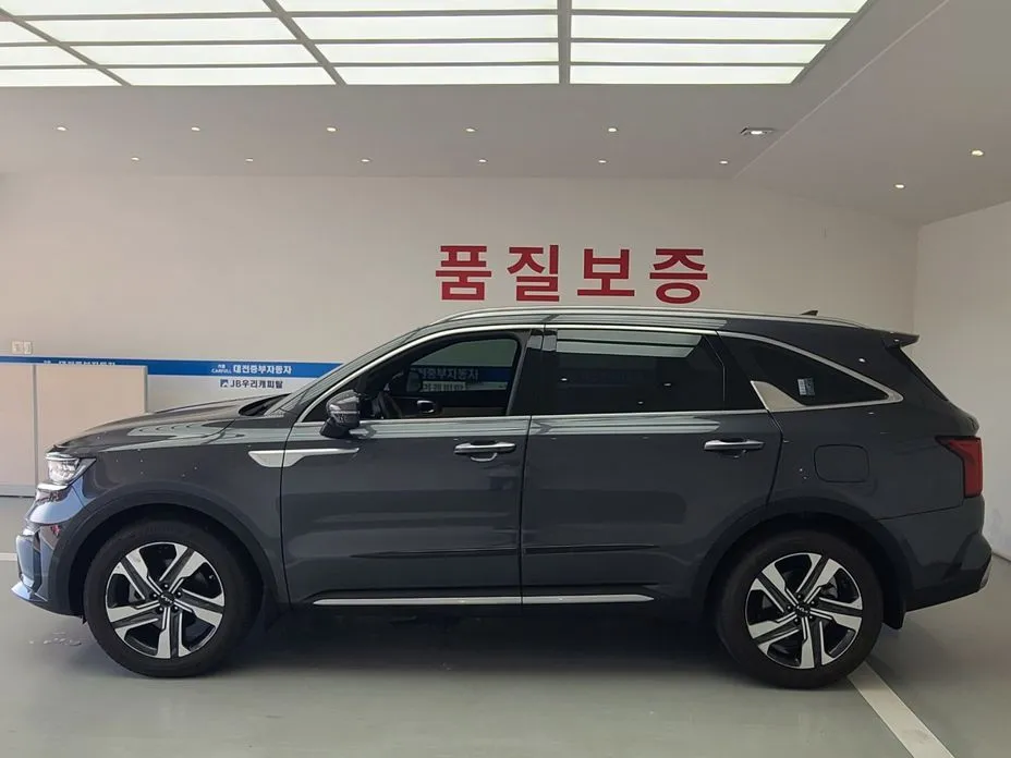 Kia Sorento — фото 7