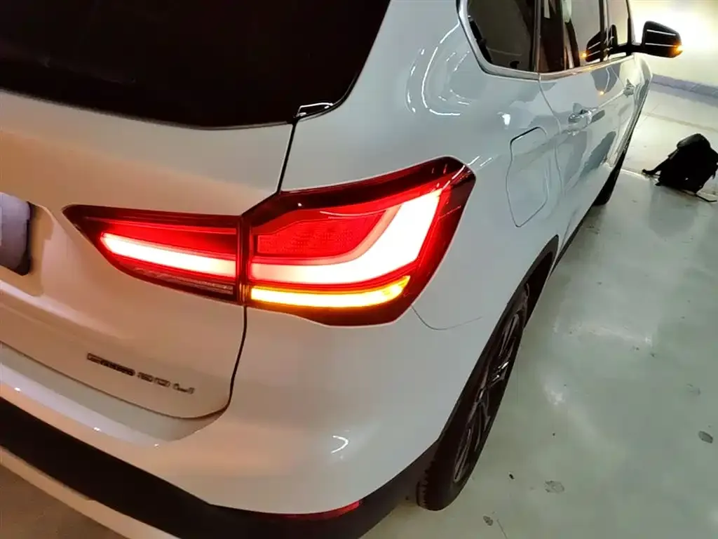 BMW X1 — фото 2