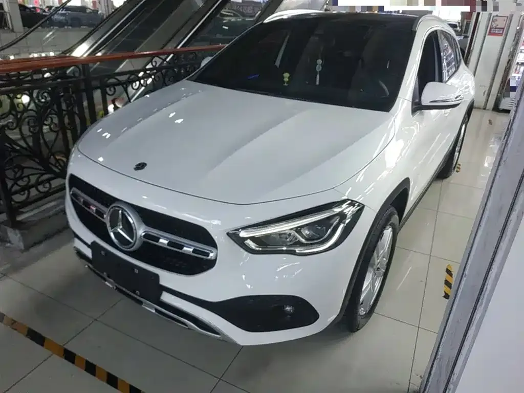 Mercedes-Benz GLA — фото 9
