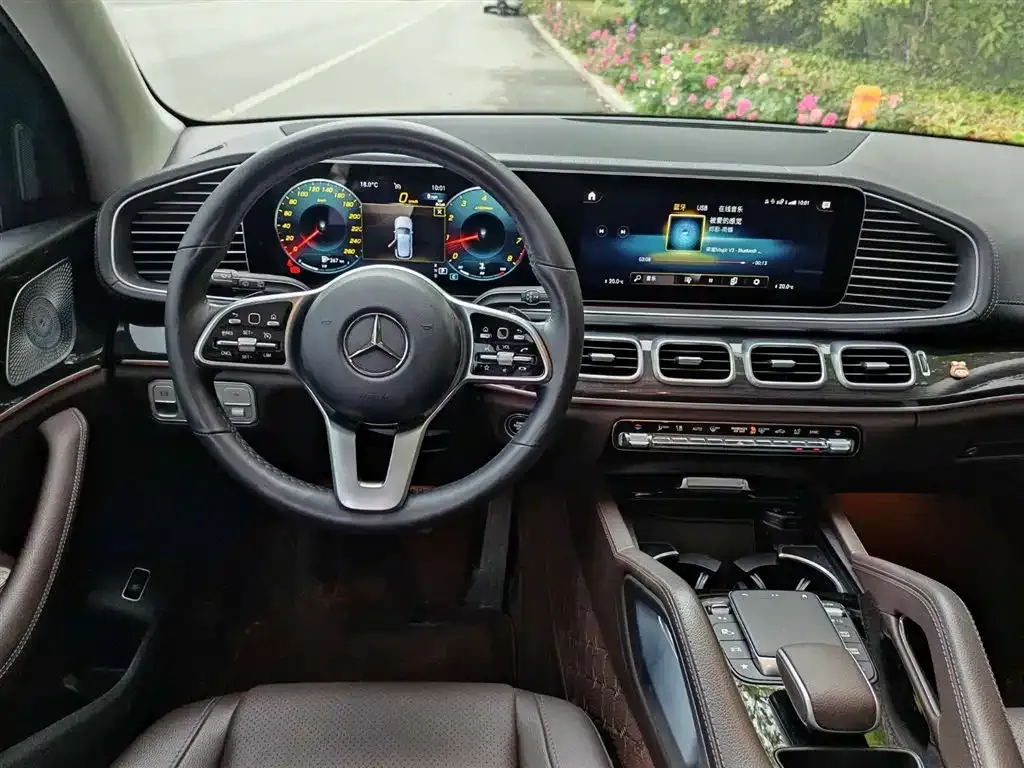 Mercedes-Benz GLE — фото 9