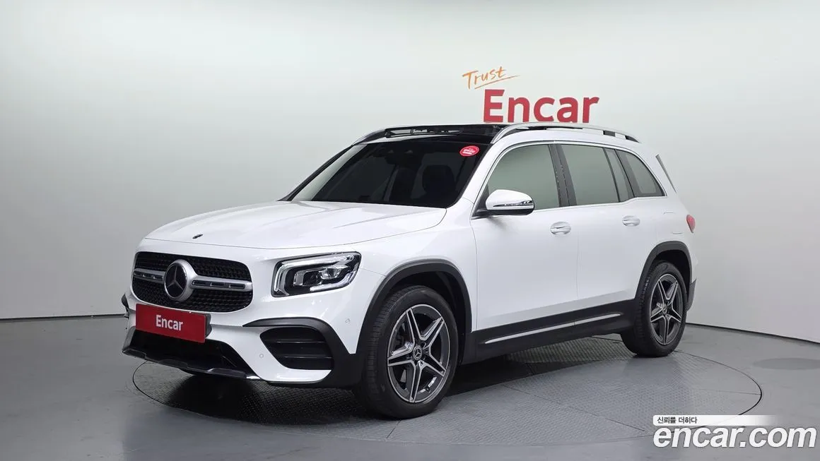 Mercedes-Benz GLB-Class — фото 1