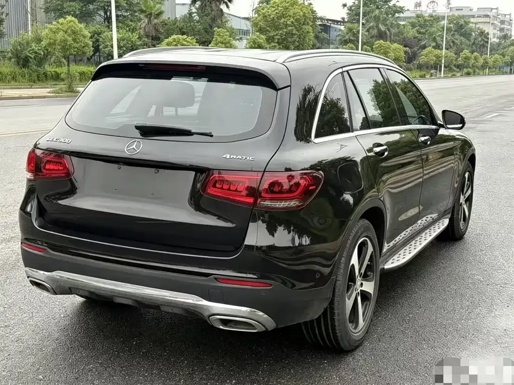 Mercedes-Benz GLC — фото 9